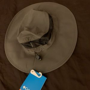 Columbia Outdoor Hat new with tags grey